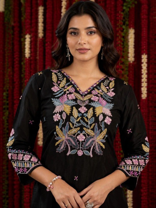 Women Floral Embroidered Regular Thread Work Pure Silk Kurta with Palazzos & With Dupatta