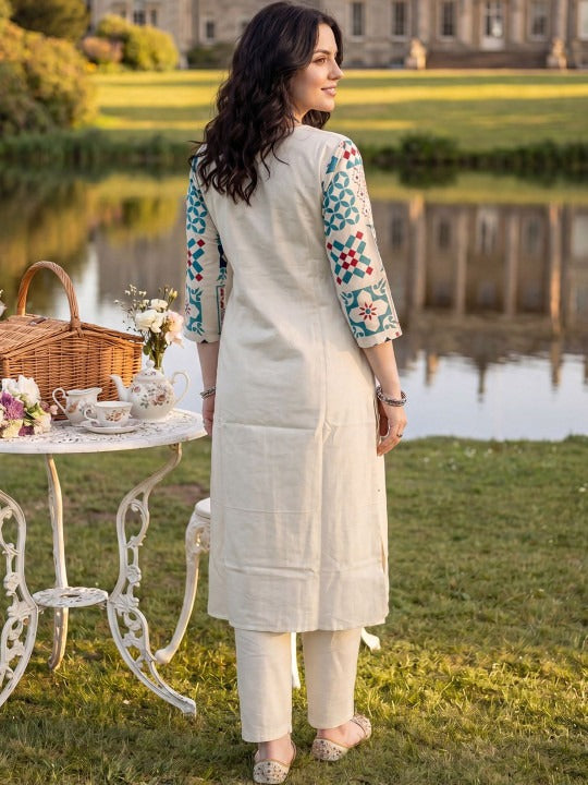 Women Ethnic Motifs Printed Regular Kurta with Trousers