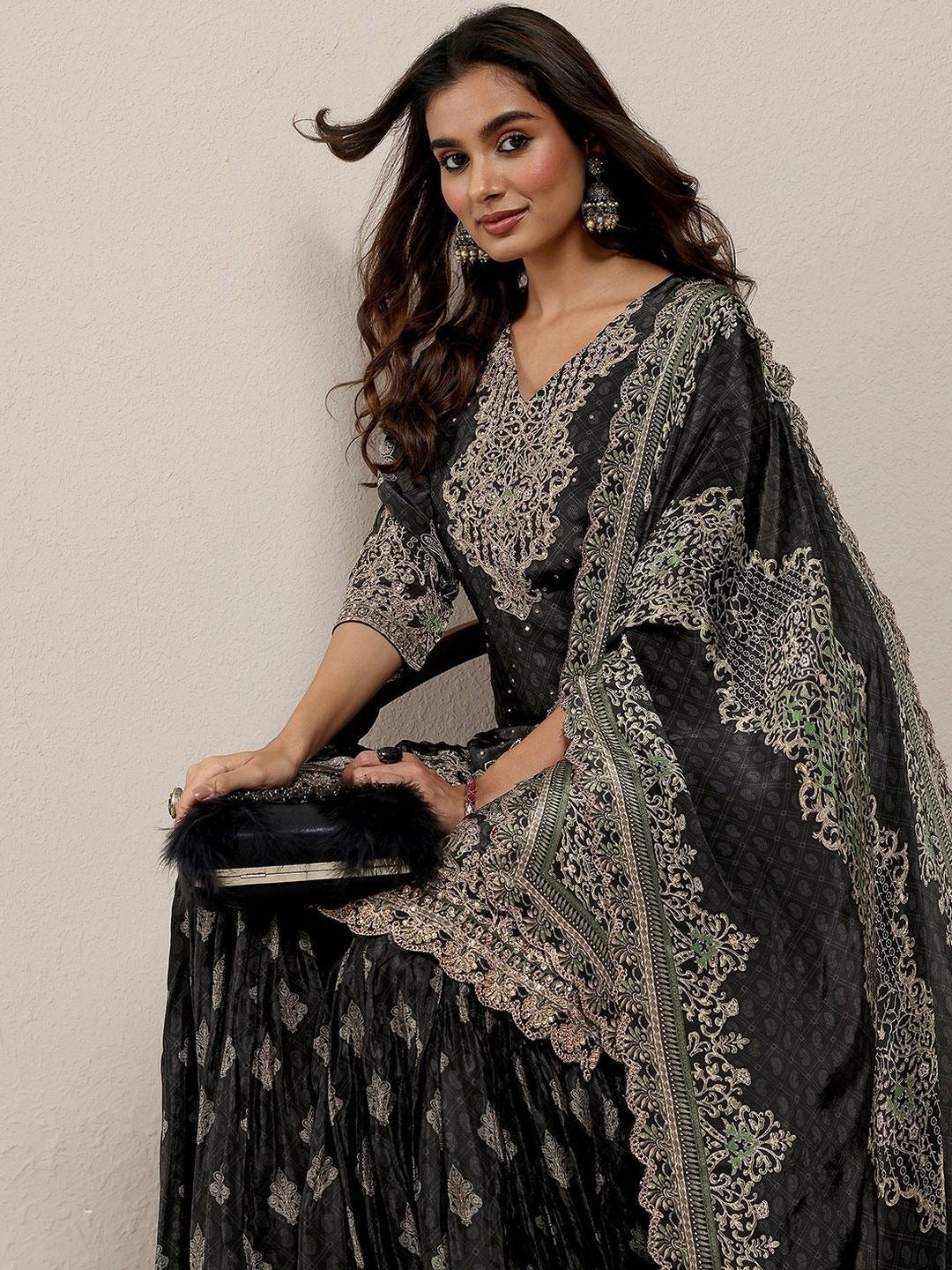 Women Ethnic Motifs Printed Regular Thread Work Silk Crepe Kurta with Sharara & With Dupatta