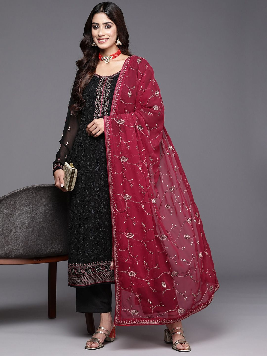 Floral Embroidered Regular Thread Work Georgette Kurta with Trousers & Dupatta