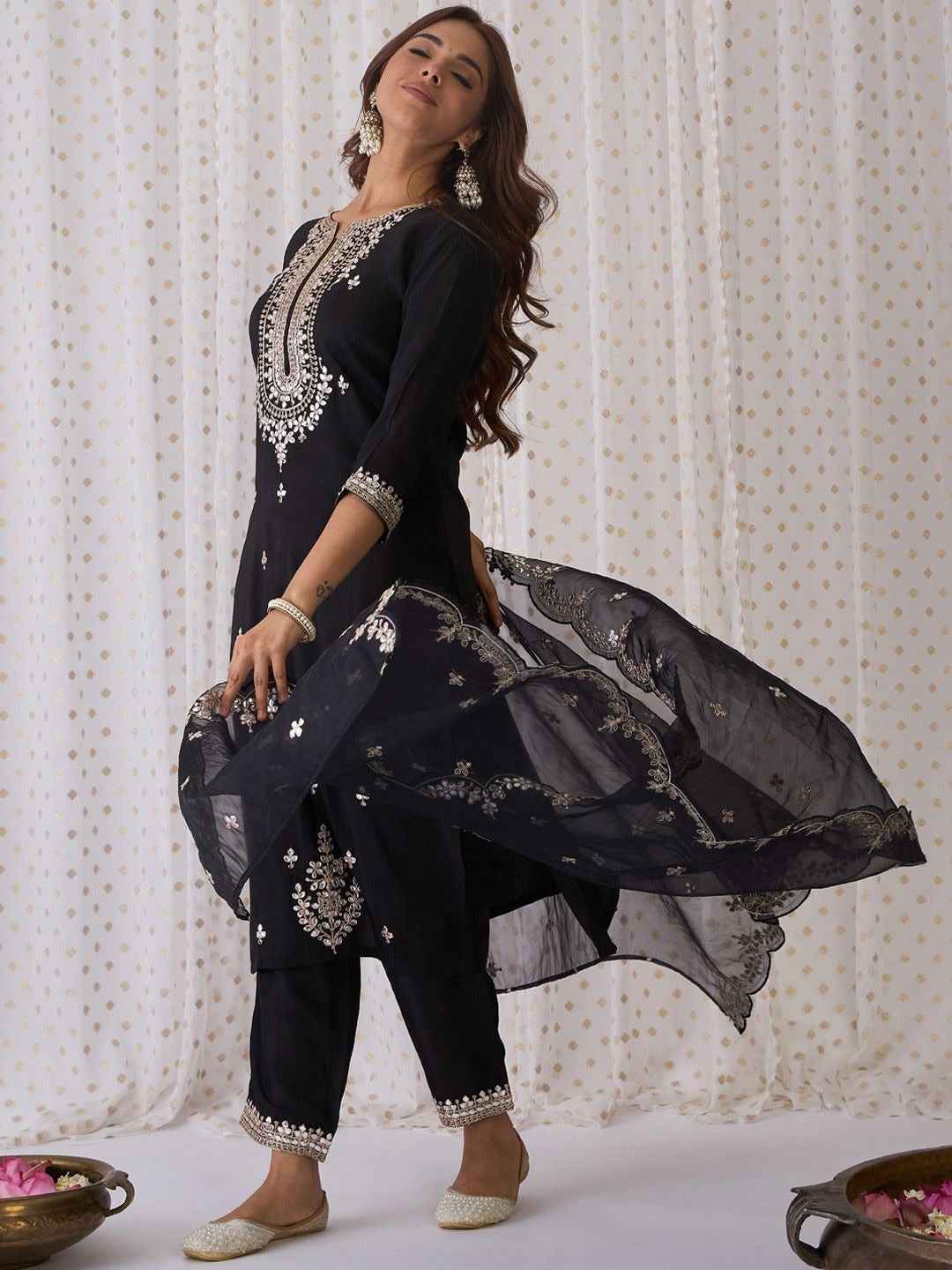 Ethnic Motifs Embroidered V-Neck Thread Work Kurta with Trousers & Dupatta