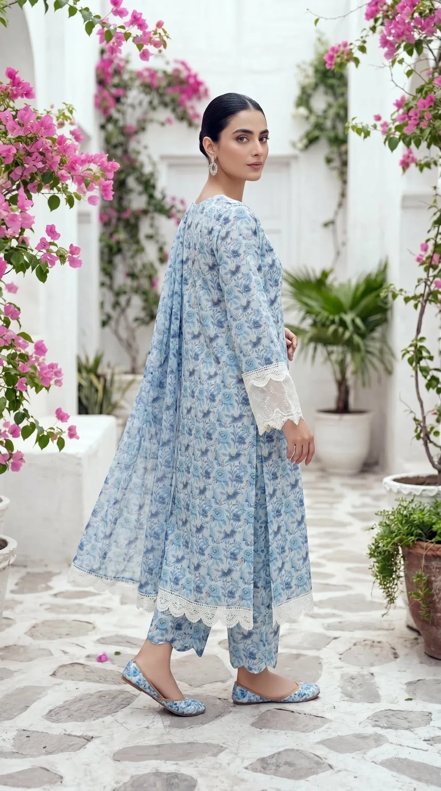 Cerulean Flora Ensemble