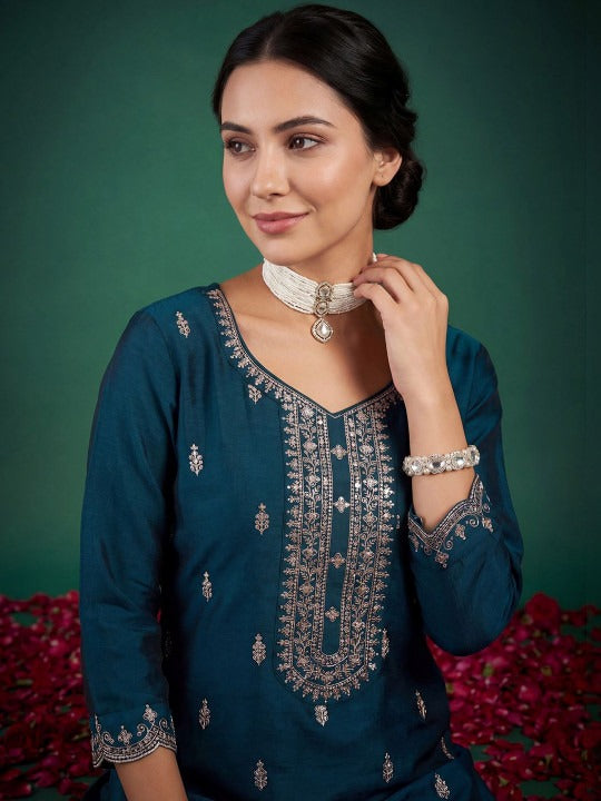 Women Ethnic Motifs Embroidered Regular Thread Work Kurta with Trousers & With Dupatta
