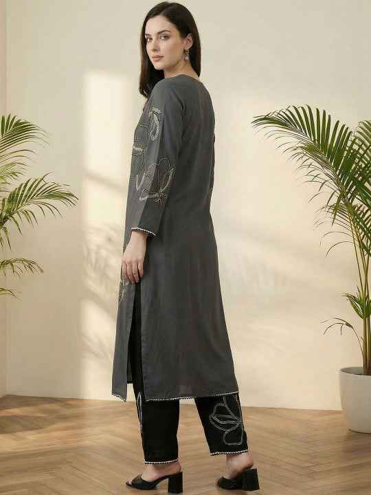 Women Floral Embroidered Regular Thread Work Kurta with Palazzos