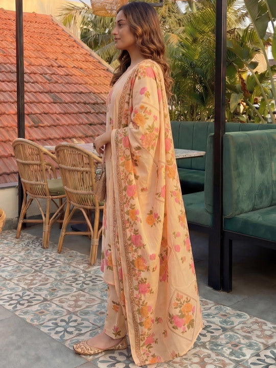 wzfV1szC_ef2ffacef30c4b248b41e5ffe17ce846 - Ladoj